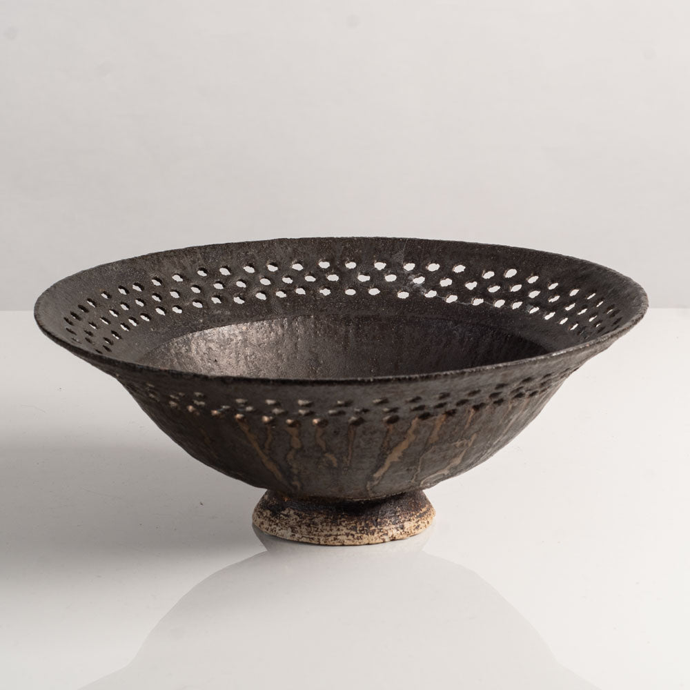 Ian Godfrey, UK, unique stoneware bowl with pierced rim M4105