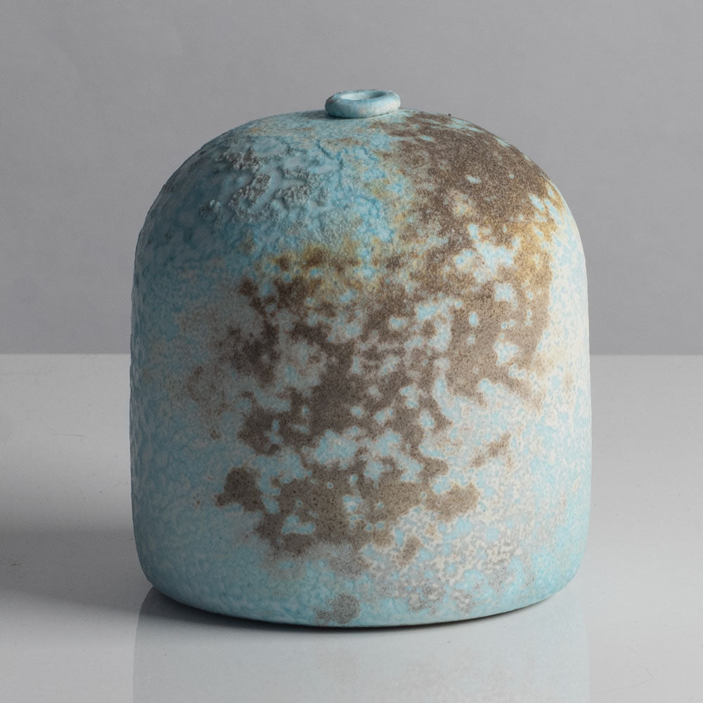Jack Doherty, UK, soda fired porcelain vessel L4018