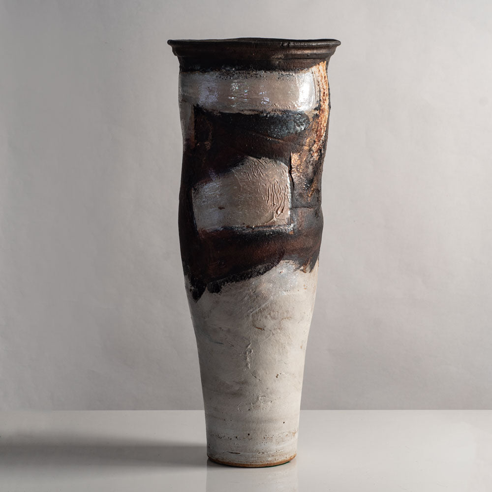 Robin Welch, own studio, UK, tall vase with brown and white glaze L4021
