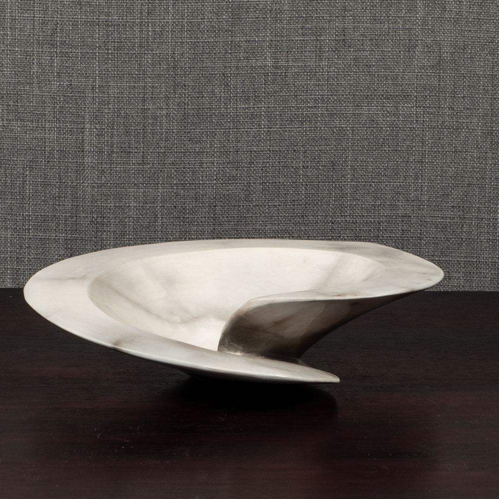 Antonia Salmon, own studio, UK, ceramic spiral bowl with white and gray marbleized surface E7348