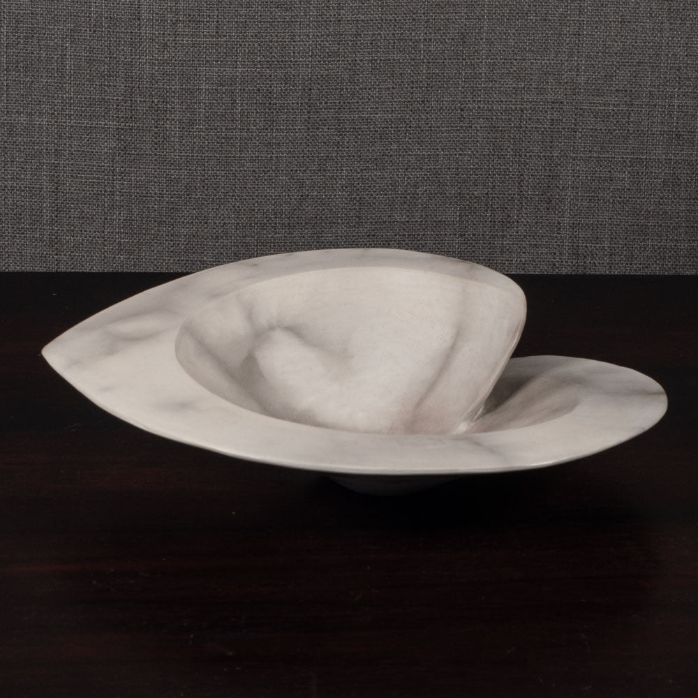 Antonia Salmon, own studio, UK, ceramic spiral bowl with white and gray marbleized surface E7348