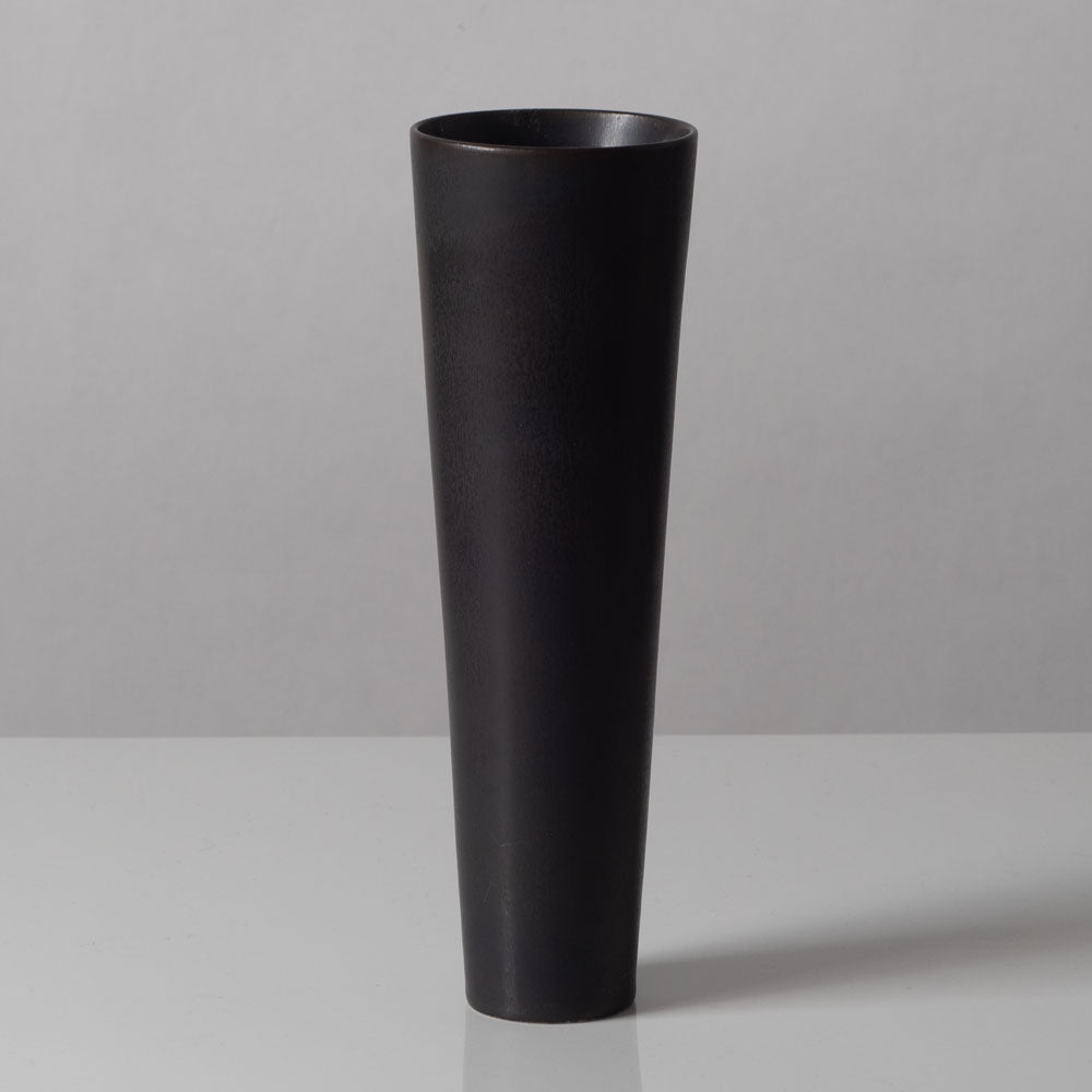 Carl Harry Stålhane for Rörstrand, Sweden, stoneware vase with brown glaze K2524