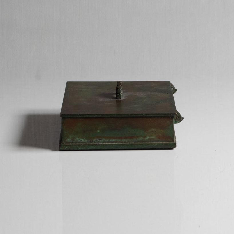 Sune Bäckström, Sweden, bronze lidded box with handle L3722
