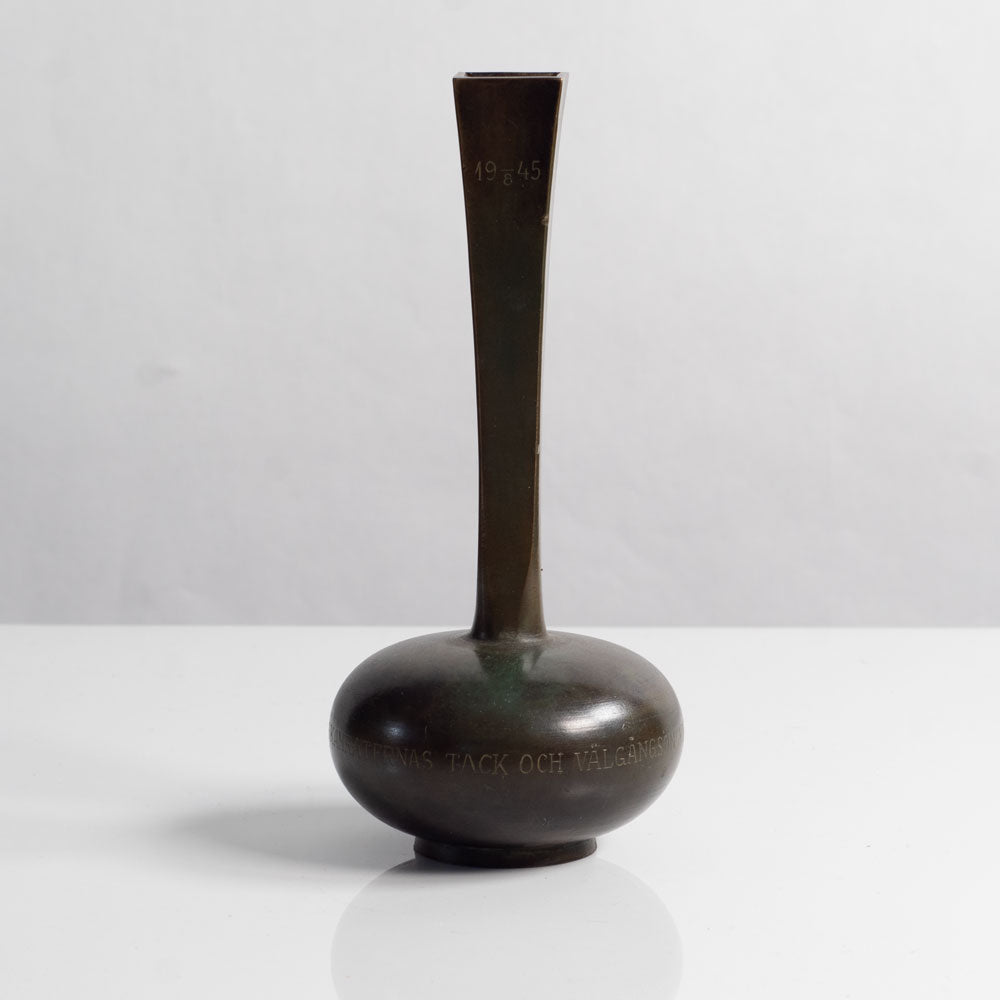 GAB, Sweden, bronze vase L3082
