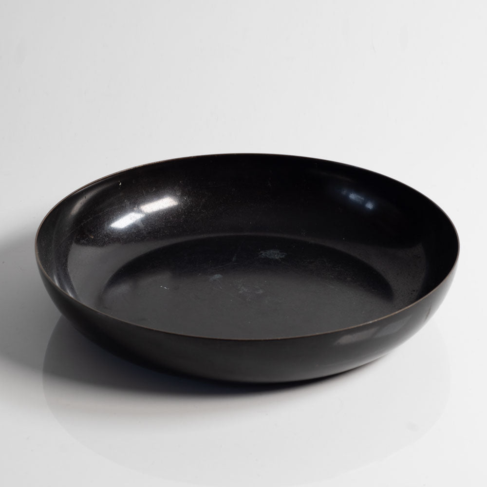 Shallow bronze bowl, Sweden L3211