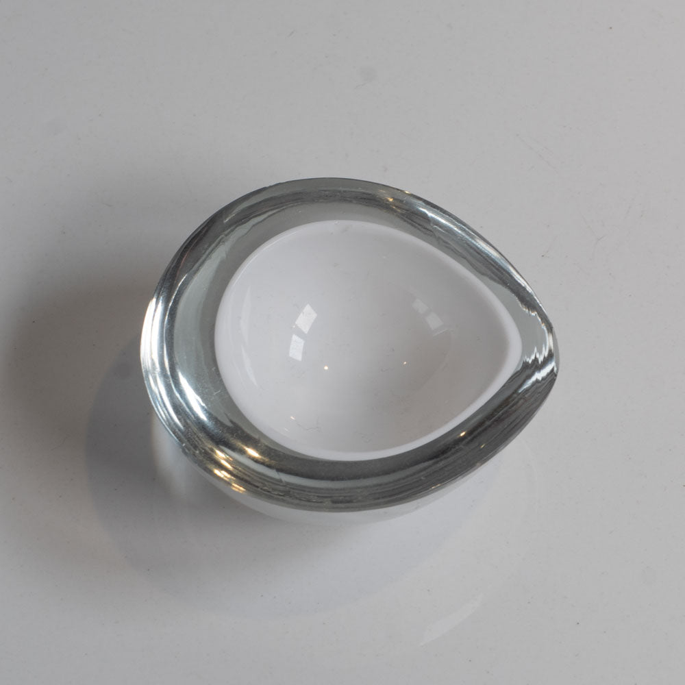 Kaj Franck for Nuutäjarvi-Nottsjö , Finland, small glass "chestnut" bowl J1672