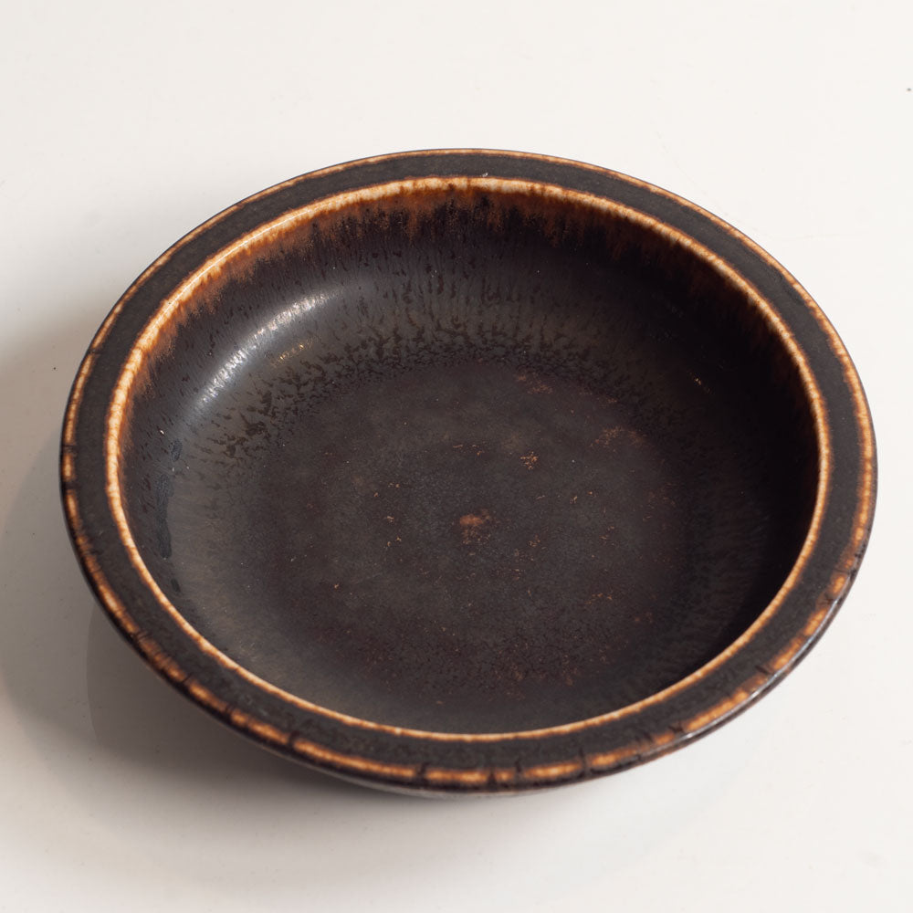 Eva Staehr Nielsen for Saxbo, Denmark, small dish with brown matte glaze L3417