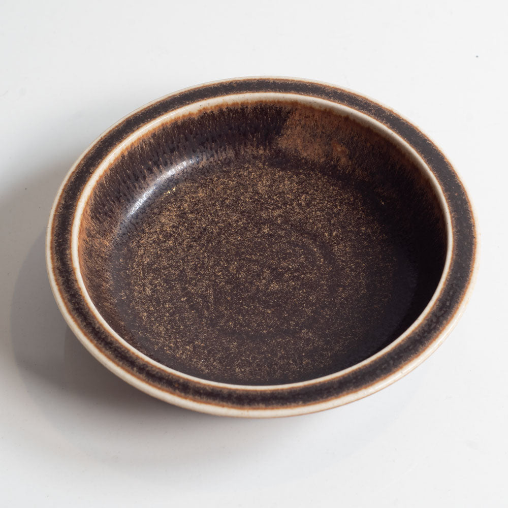 Eva Staehr Nielsen for Saxbo, Denmark, small dish with brown matte glaze L3416