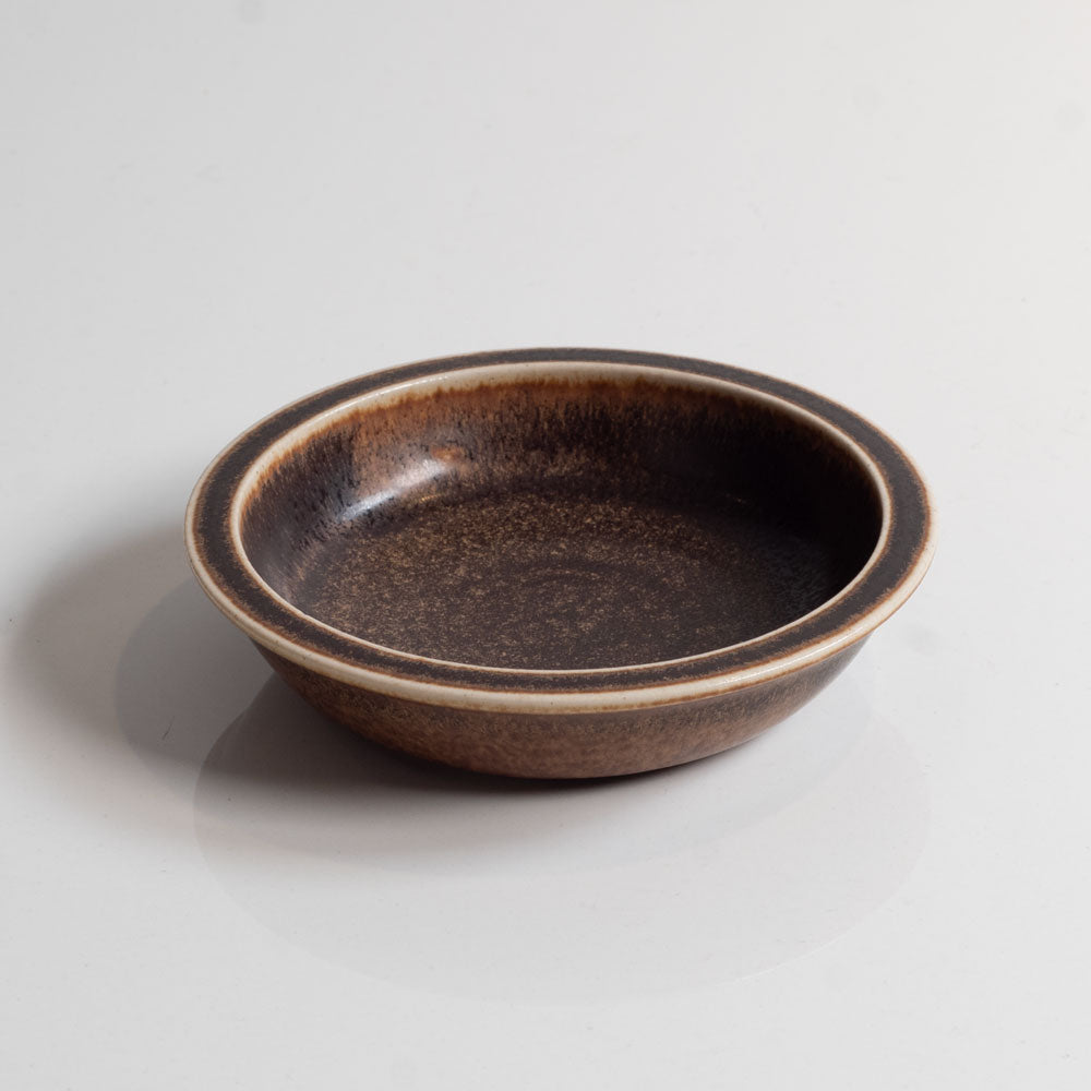 Eva Staehr Nielsen for Saxbo, Denmark, small dish with brown matte glaze L3416