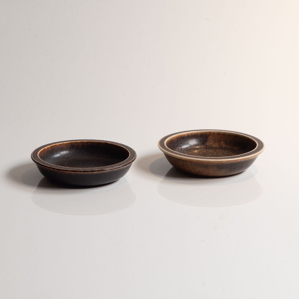 Pair of small dishes with brown matte glaze by Eva Staehr Nielsen for Saxbo, Denmark