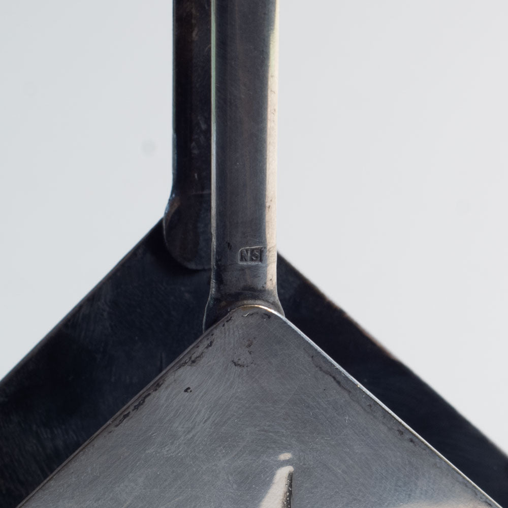 Silver plate letter holder J1489