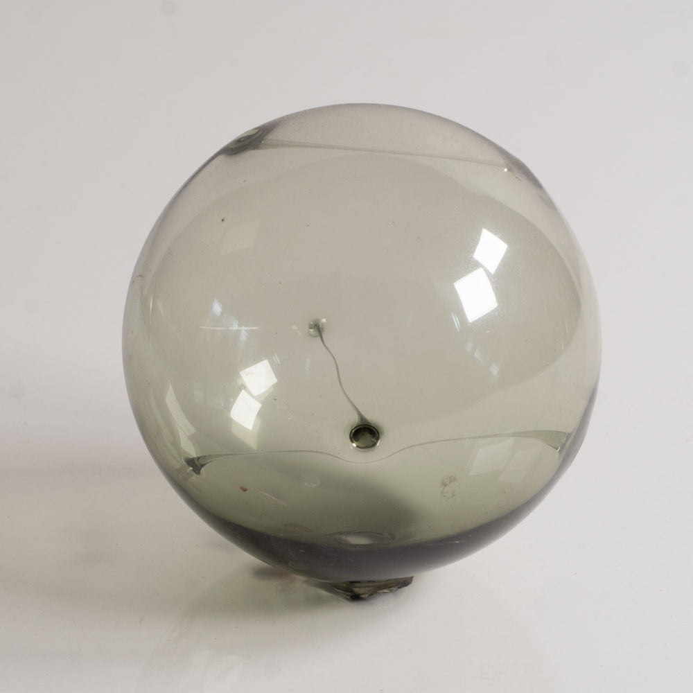 Timo Sarpaneva for Iittala, Finland, "Aurinkopallo" gray glass hanging sphere J1208