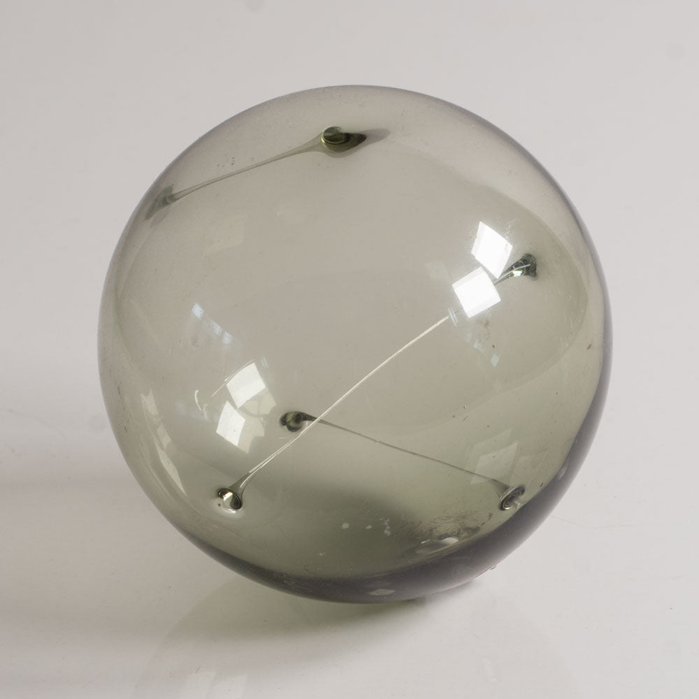 Timo Sarpaneva for Iittala, Finland, "Aurinkopallo" gray glass hanging sphere J1208