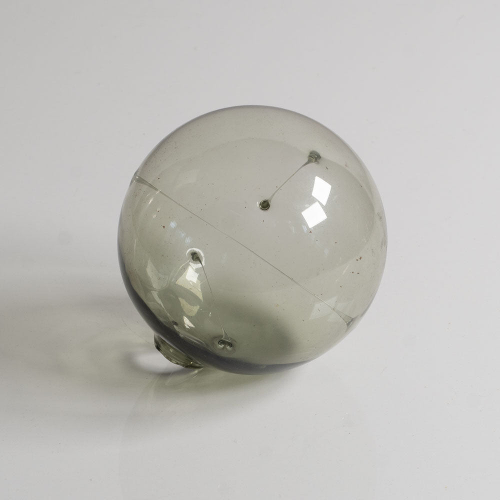 Timo Sarpaneva for Iittala, Finland, "Aurinkopallo" gray glass hanging sphere J1209