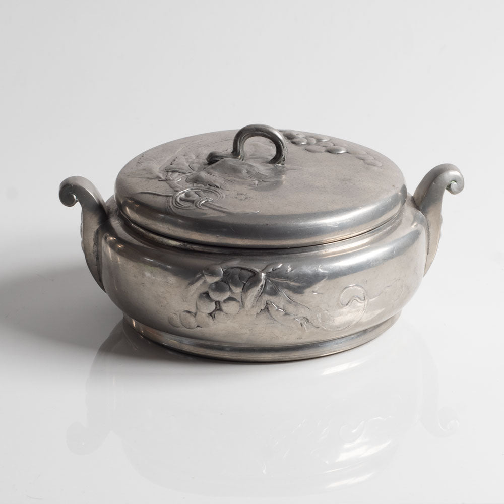 Kayserzinn, Germany, pewter art nouveau lidded jar L3636