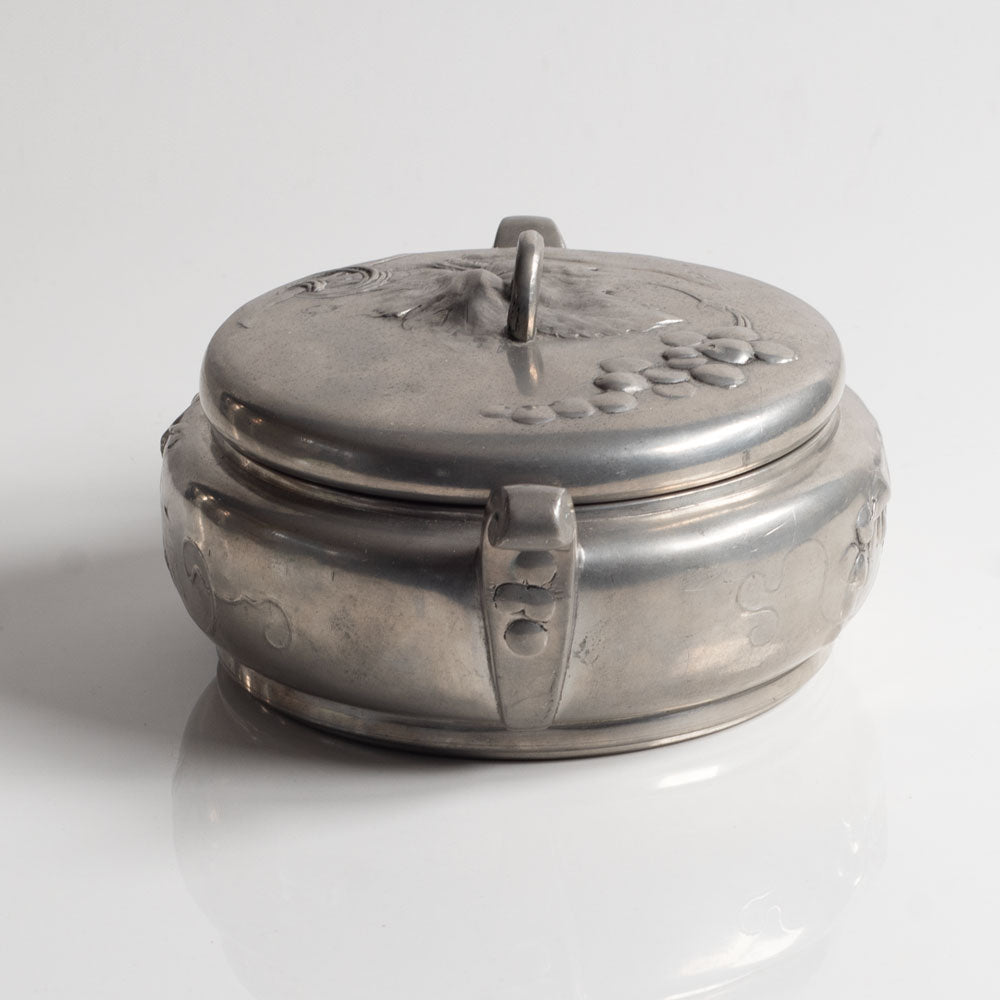 Kayserzinn, Germany, pewter art nouveau lidded jar L3636