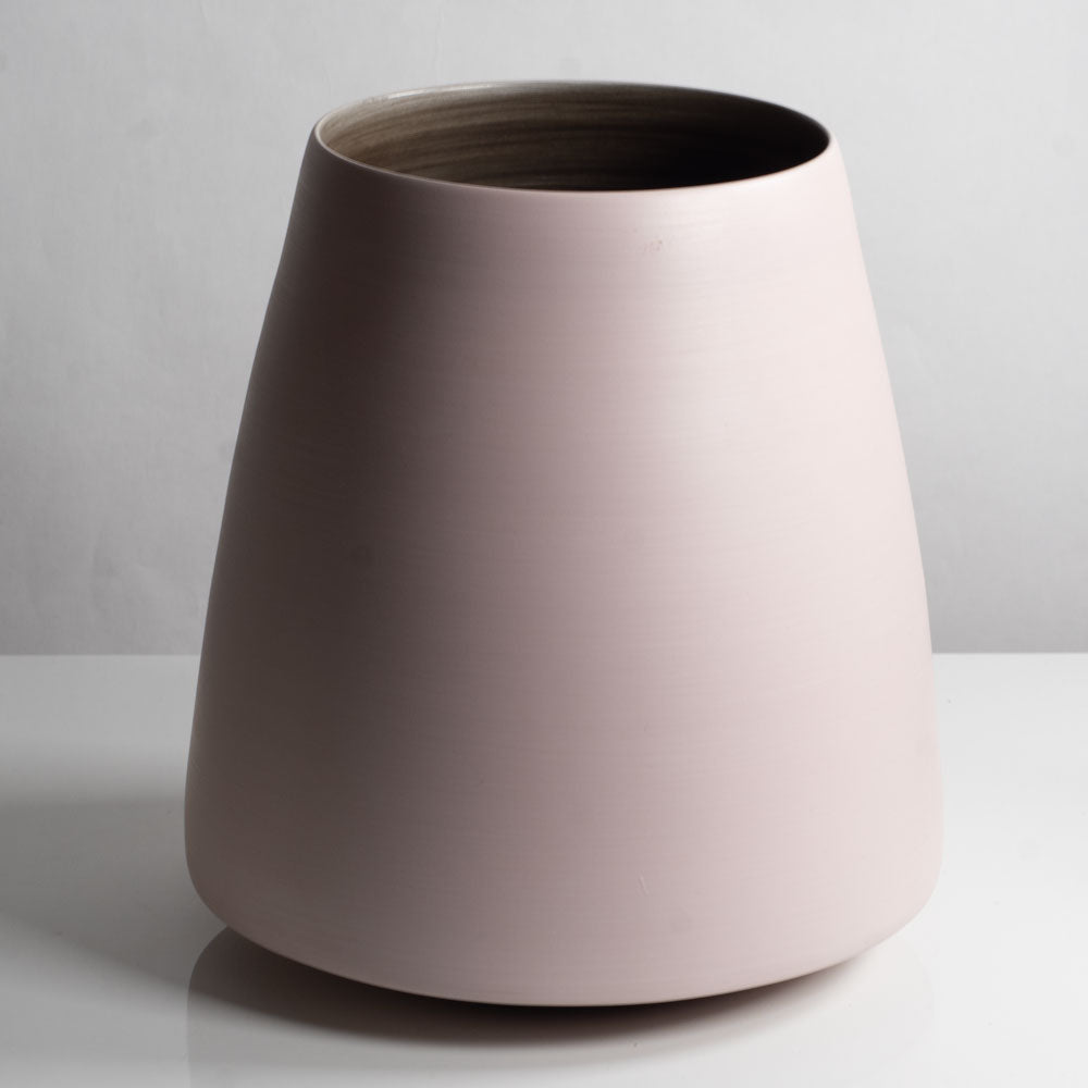 Rina Menardi, large vase with matte pink glaze, Italy K2018