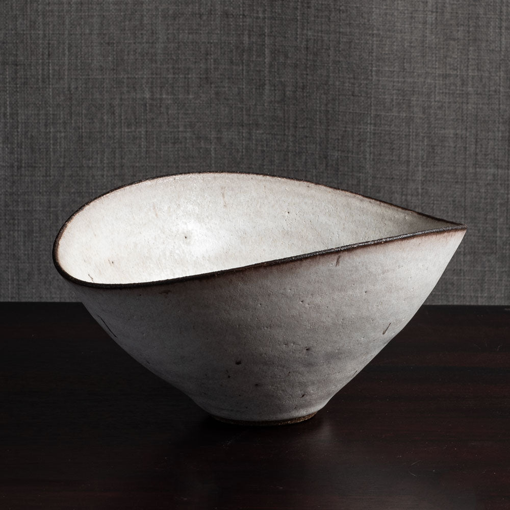Lucie Rie, UK, unique stoneware bowl with matte off-white glaze M4092