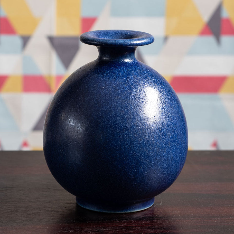 Erich and Ingrid Triller for Tobo, Sweden, vase with semi-matte blue glaze M4030