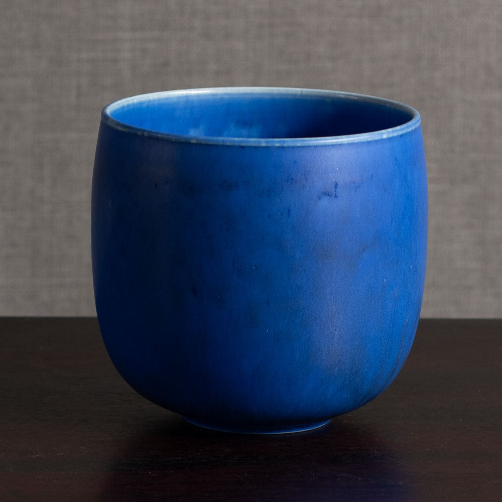 Stig Lindberg for Gustavsberg, Sweden, unique vase with matte blue glaze L3974