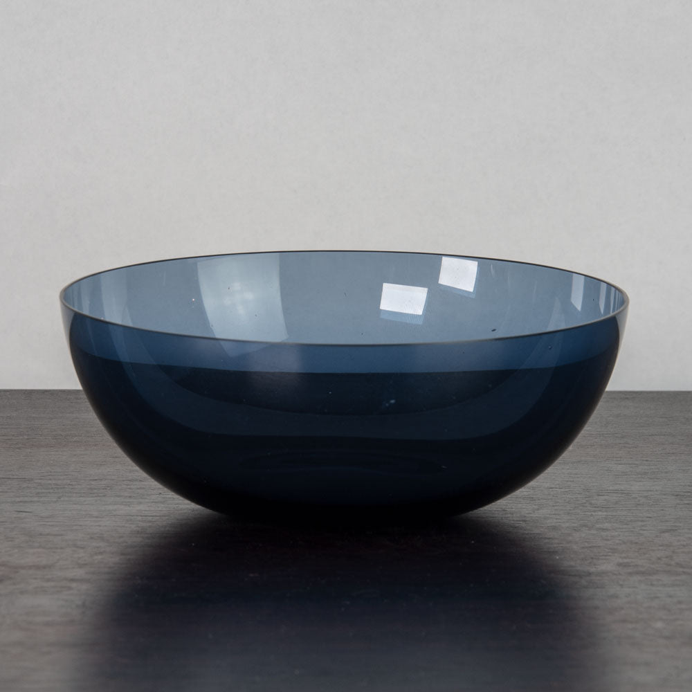 Timo Sarpaneva for Iittala, Finland, "i-glass" bowl in blue glass J1127