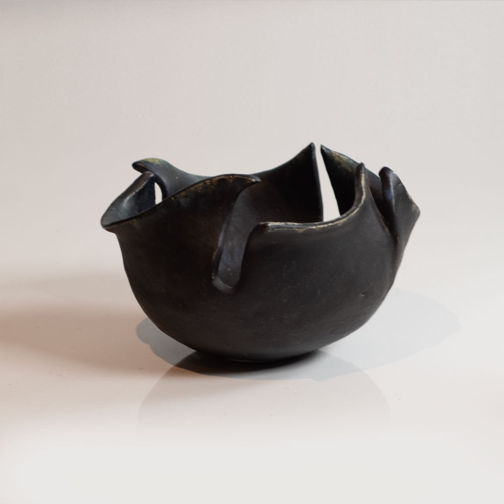 Elisabeth Tutti Veith, German, unique sculptural bowl K2895