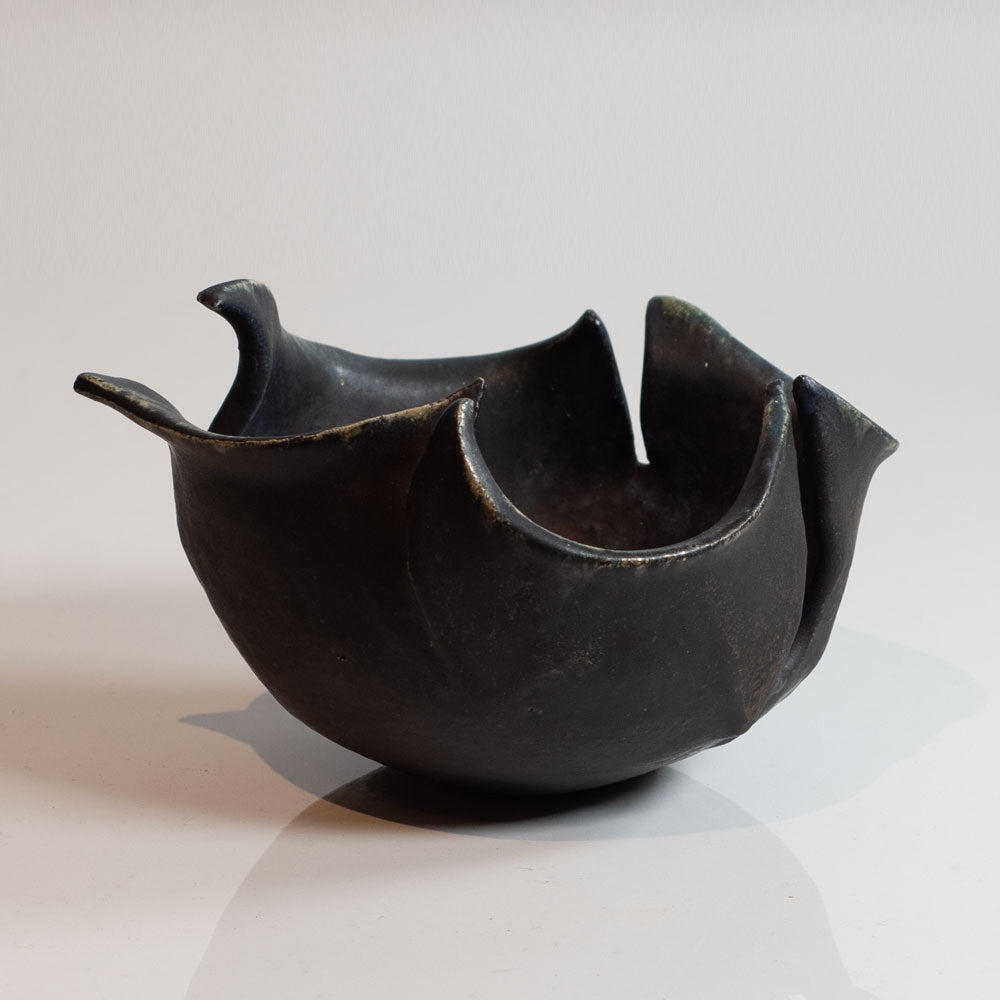 Elisabeth Tutti Veith, German, unique sculptural bowl K2895