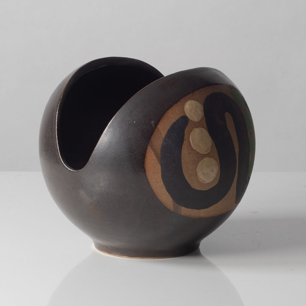 Walburga Külz, Germany, round vessel with brown and green decoration K2907