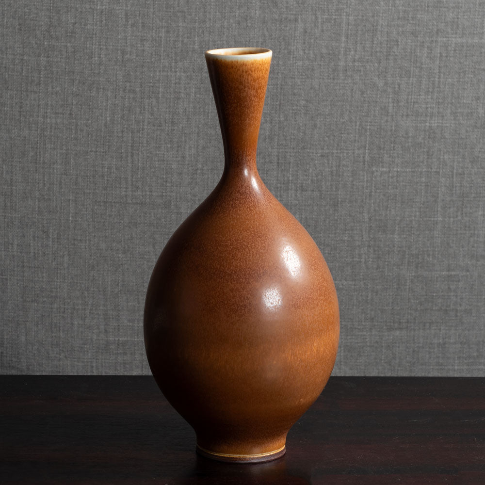 Berndt Friberg for Gustavsberg, Sweden, unique stoneware vase with golden brown haresfur glaze L3559
