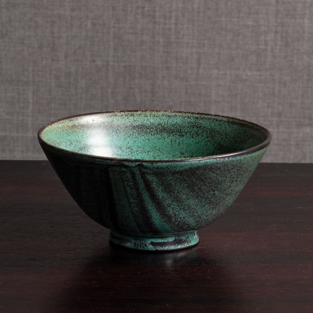 Svend Hammershoj for Kähler Keramik, Denmark, bowl with black and green glaze L3967