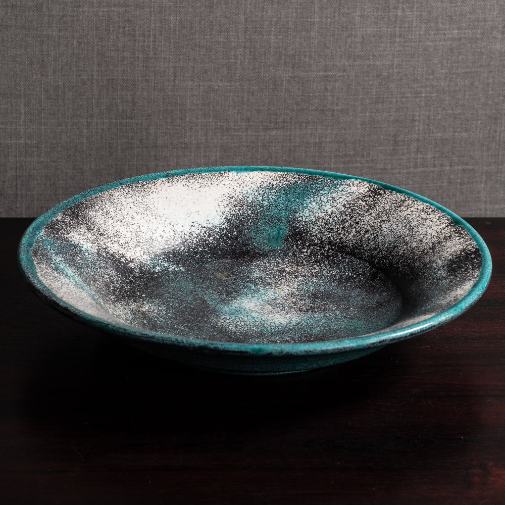 Svend Hammershoj for Kähler Keramik, Denmark, bowl with black, white and green glaze M4162