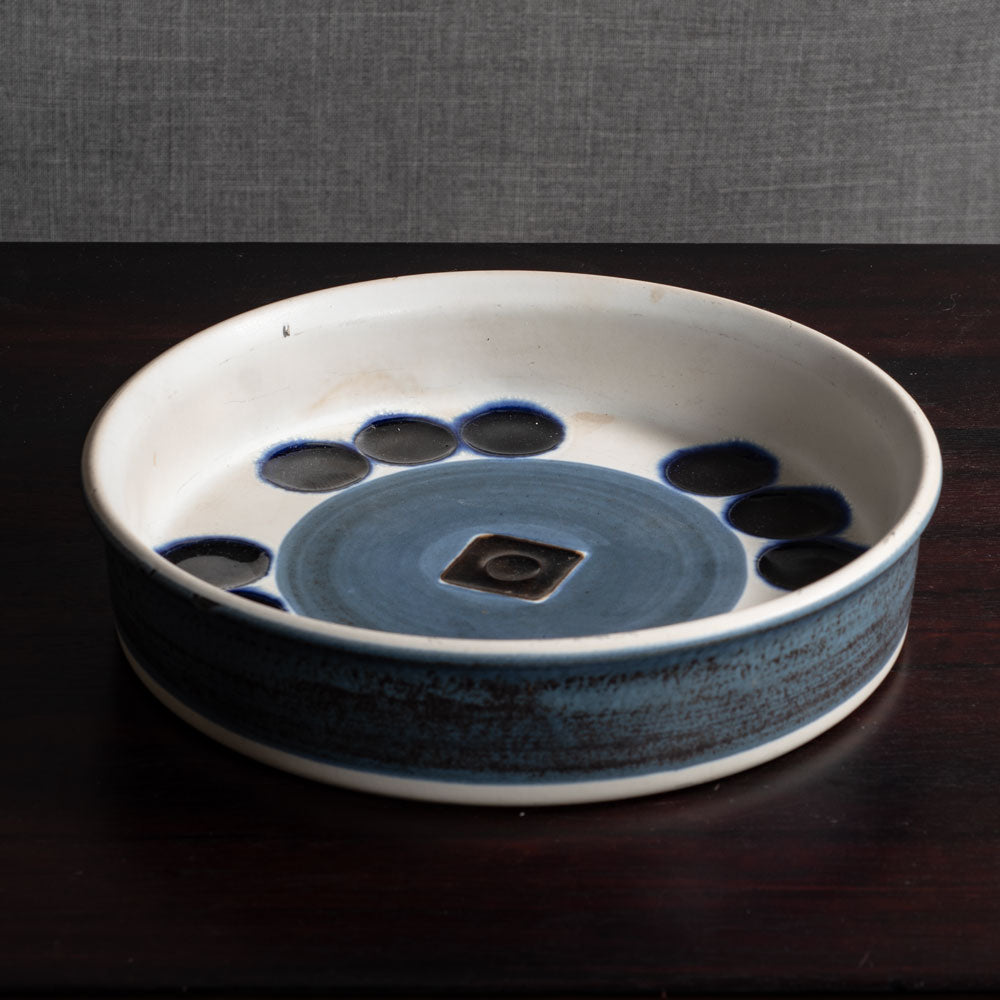 Olle Alberius for Rörstrand, Sweden, large stoneware deep dish with abstract design M4174