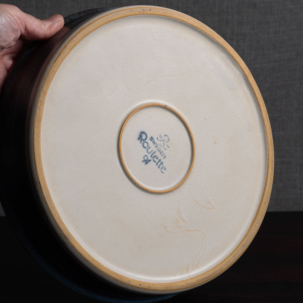 Olle Alberius for Rörstrand, Sweden, large stoneware deep dish with abstract design M4174