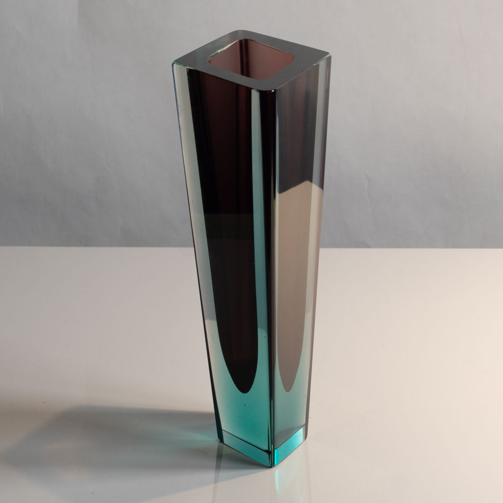 Kaj Franck for Nuutäjarvi-Nottsjö, Finland, large purple "Prisma" vase H1061