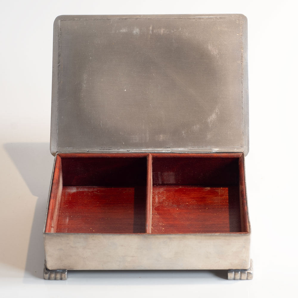 GAB Tenn, Sweden, pewter car box with decorated lid. M4198