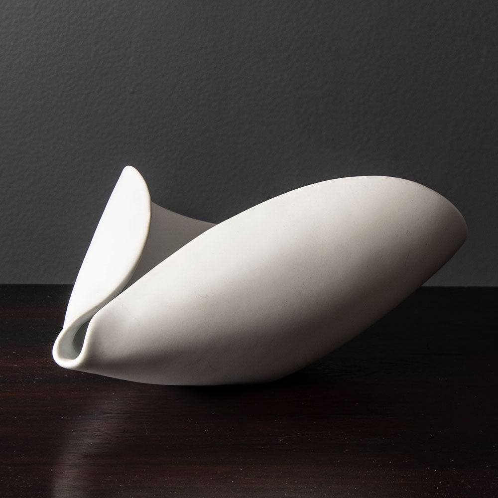 Stig Lindberg for Gustavsberg, "Veckla" bowl with matte white glaze H1441