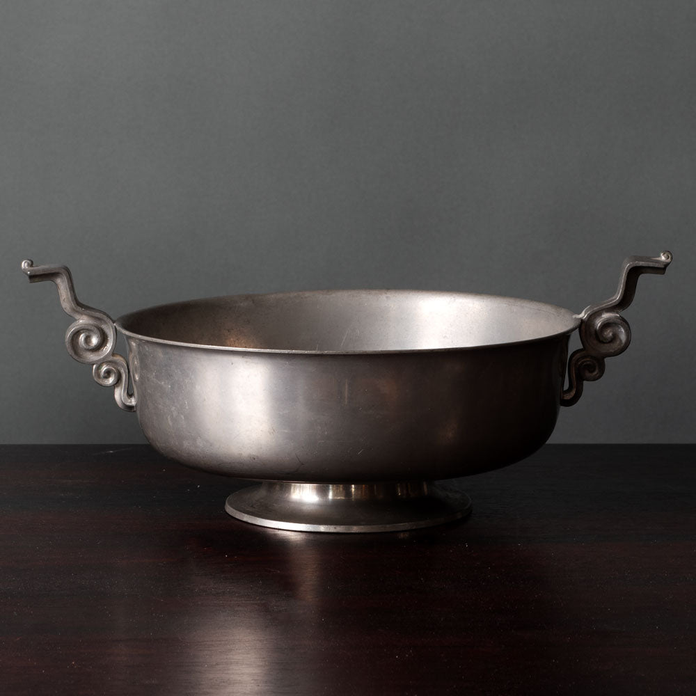 Edvin Ollers for Schreuder & Olsson, Sweden, pewter bowl with two handles L3135