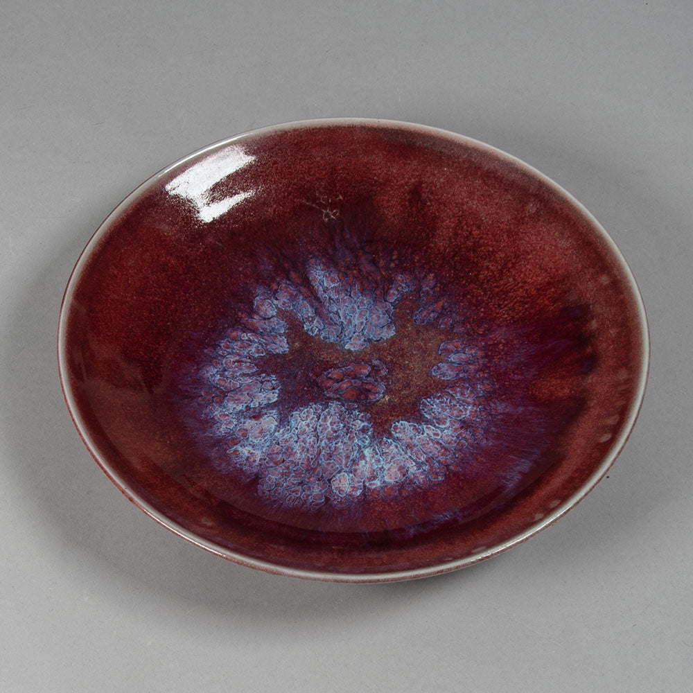 Gerry Williams, US, Unique stoneware bowl with oxblood glaze N7865