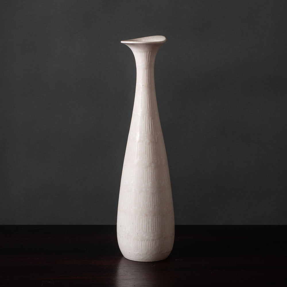 Gunnar Nylund for Rörstrand stoneware vase with white glaze L3100