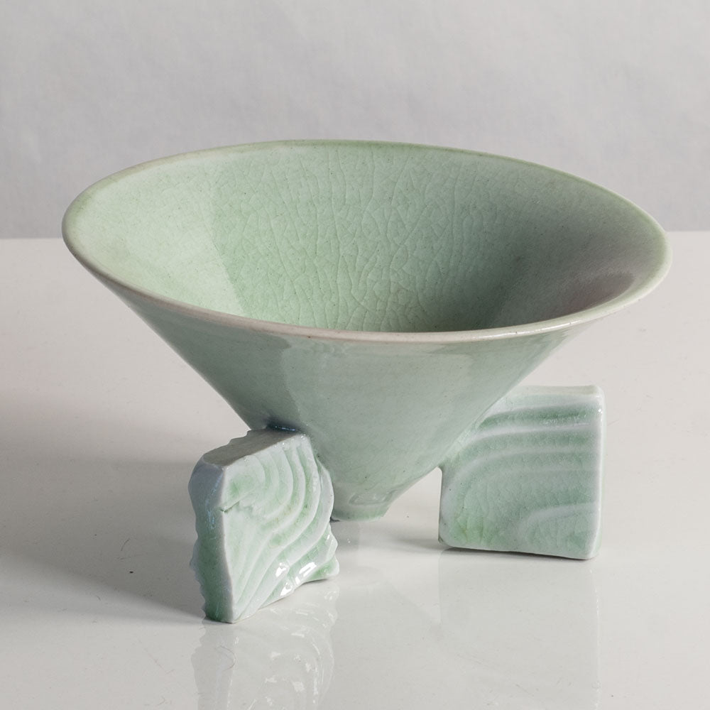 Colin Pearson, UK, unique stoneware bowl with celadon and oxblood glaze M4096