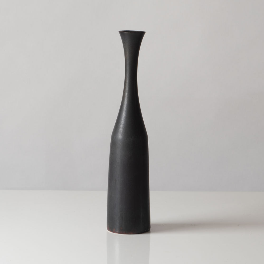 Carl Harry Stålhane for Rörstrand, Sweden, vase with dark brown glaze K2851