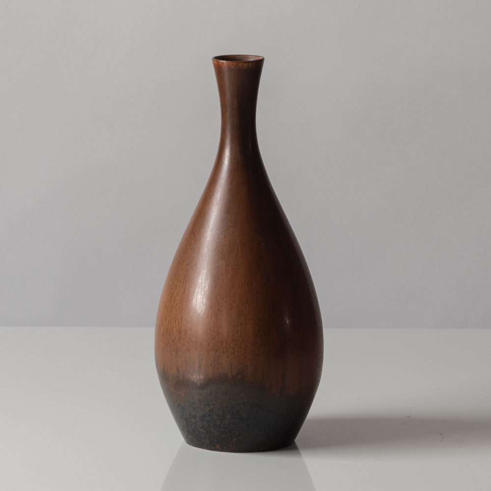 Carl Harry Stålhane for Rörstrand, Sweden, vase with golden brown glaze J1058