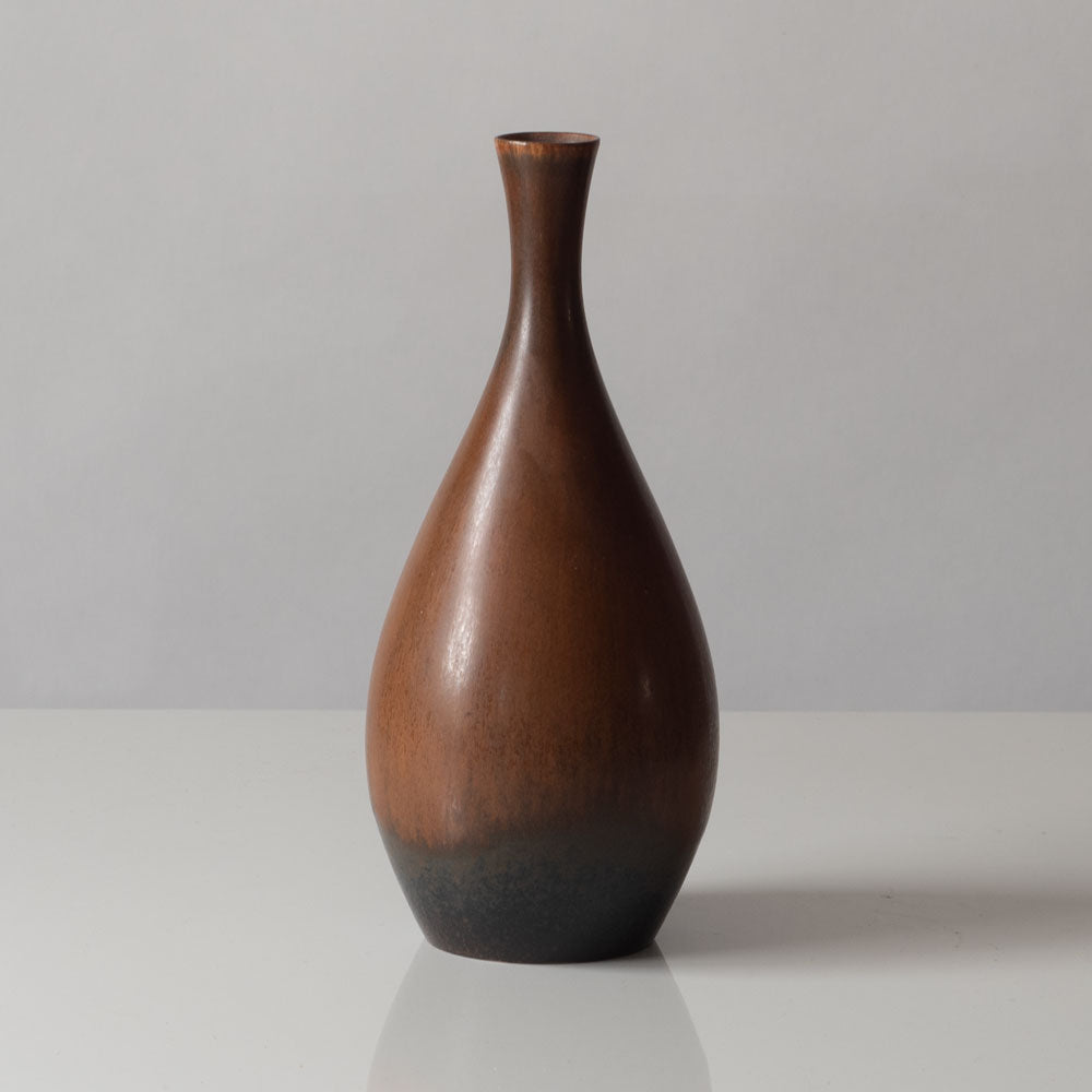 Carl Harry Stålhane for Rörstrand, Sweden, vase with golden brown glaze J1058