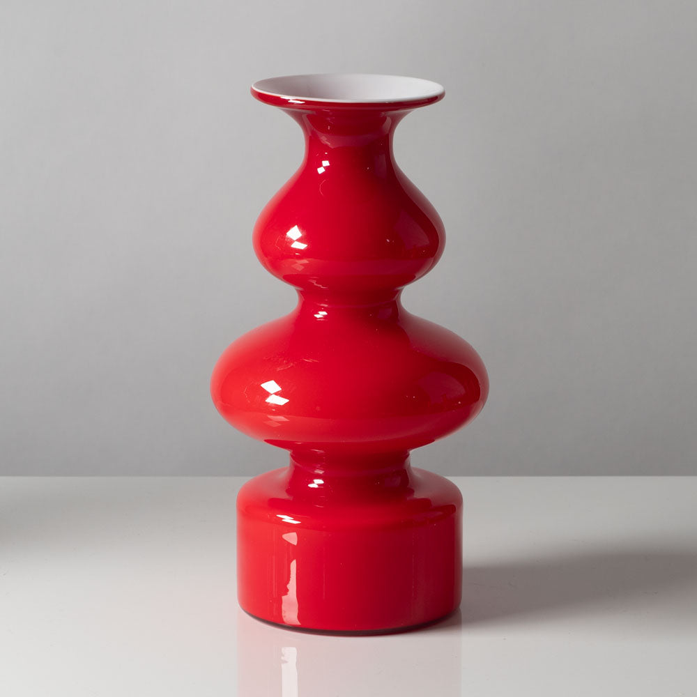 Per Lutken for Holmegaard, Denmark "Carnaby" vase in red and white L3164
