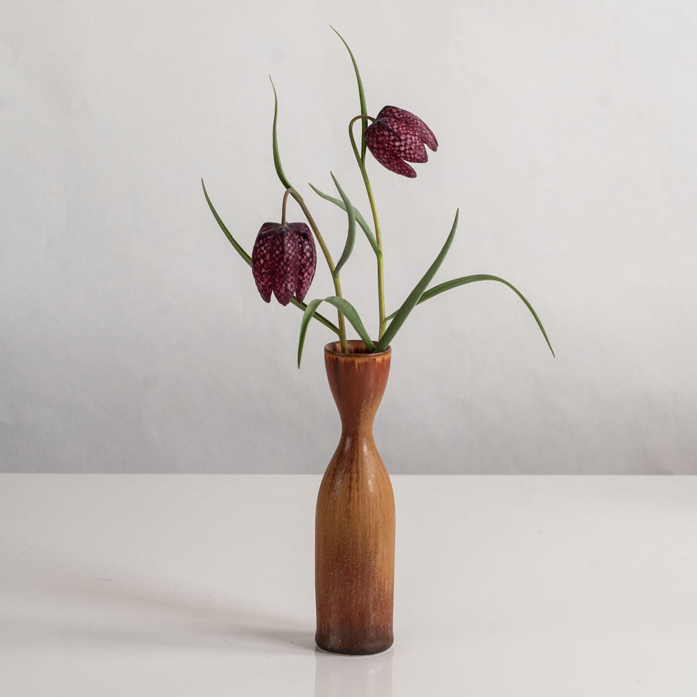 Carl Harry Stålhane for Rörstrand, Sweden, stoneware vase with orange haresfur matte glaze M4069