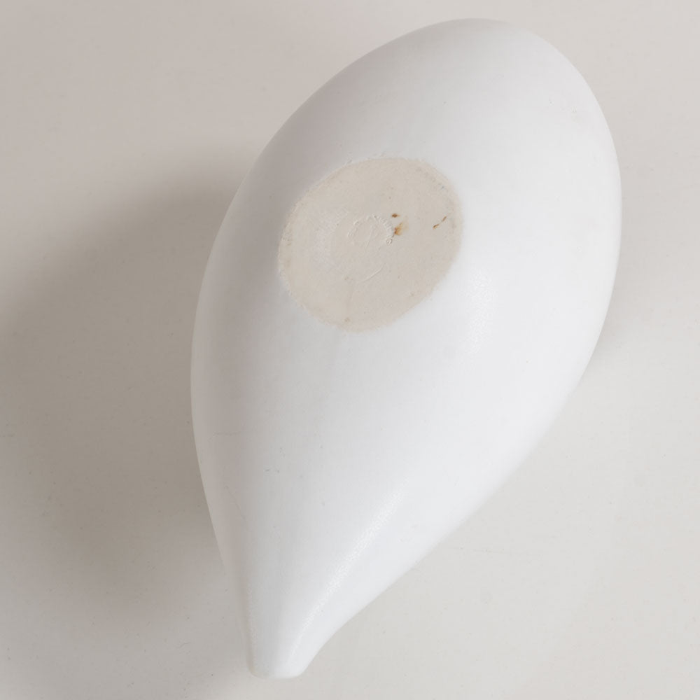 Stig Lindberg for Gustavsberg, Sweden, porcelain "Veckla" bowl with matte white glaze J1228
