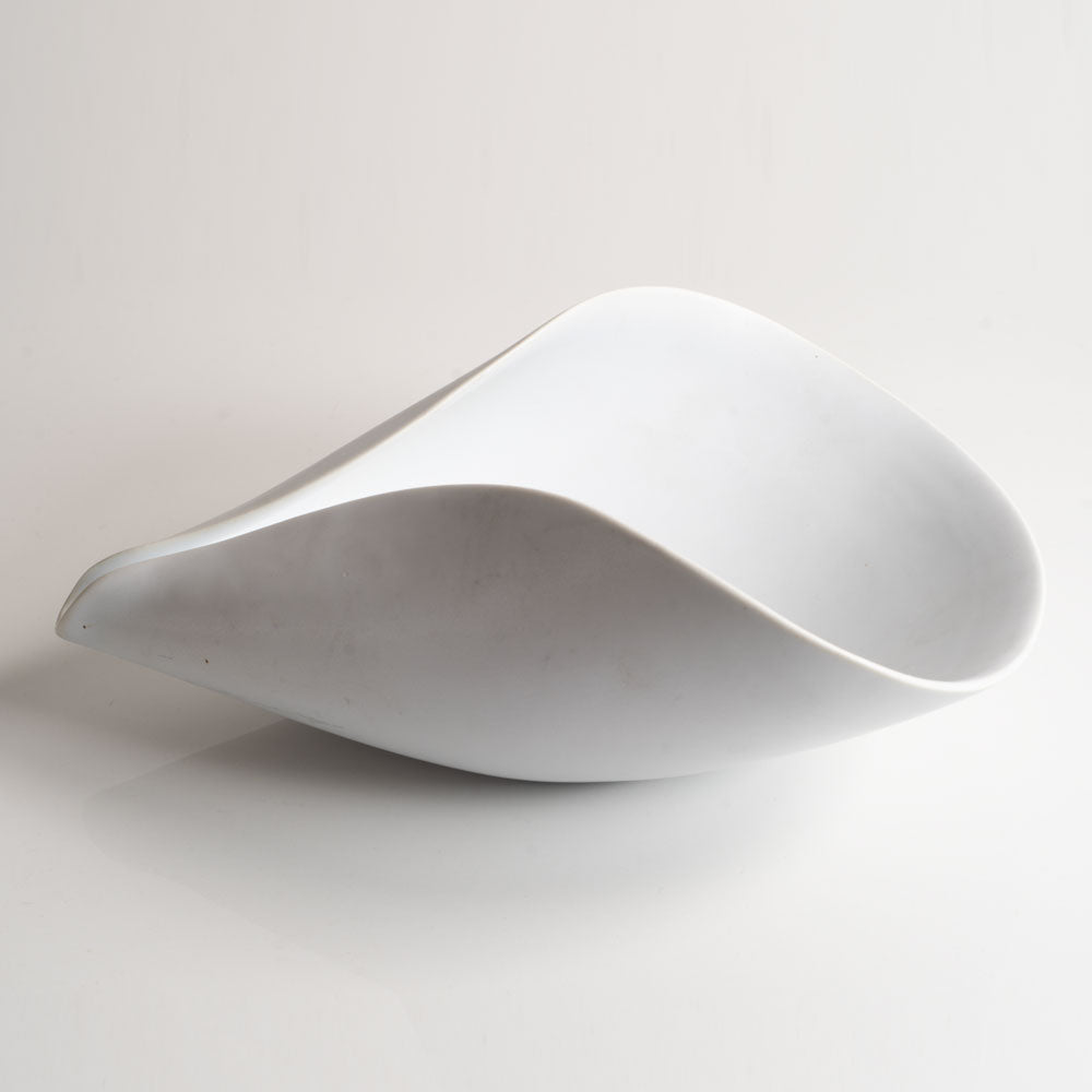 Stig Lindberg for Gustavsberg, Sweden, porcelain "Veckla" bowl with matte white glaze H1285