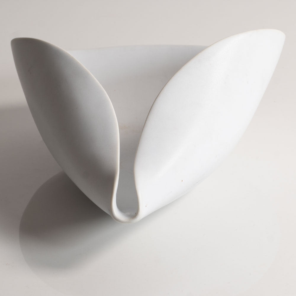 Stig Lindberg for Gustavsberg, Sweden, porcelain "Veckla" bowl with matte white glaze H1285