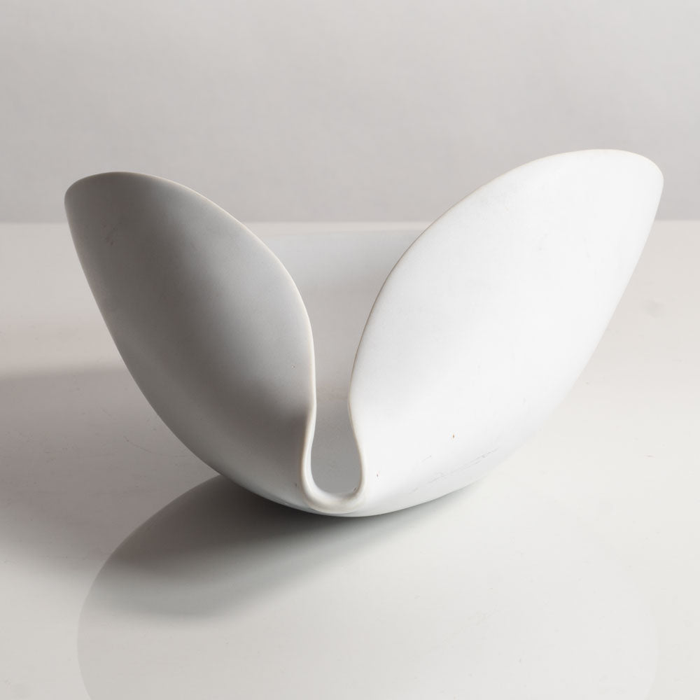 Stig Lindberg for Gustavsberg, Sweden, porcelain "Veckla" bowl with matte white glaze H1285