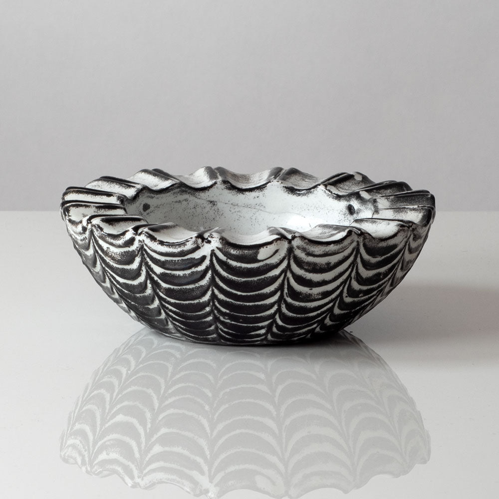 Nils Kähler for Herman A. Kähler Keramik, bowl with semi-gloss black and white glaze K2870